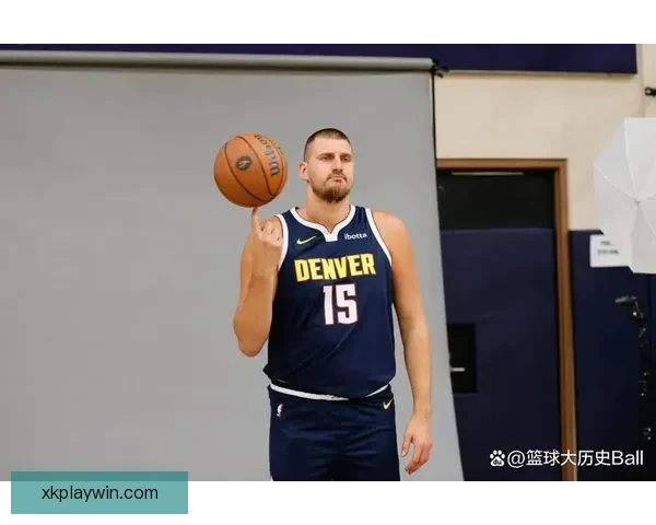 约基奇创纪录轰23分21篮板19助攻距场均三双仅差32助攻荣膺中锋第一